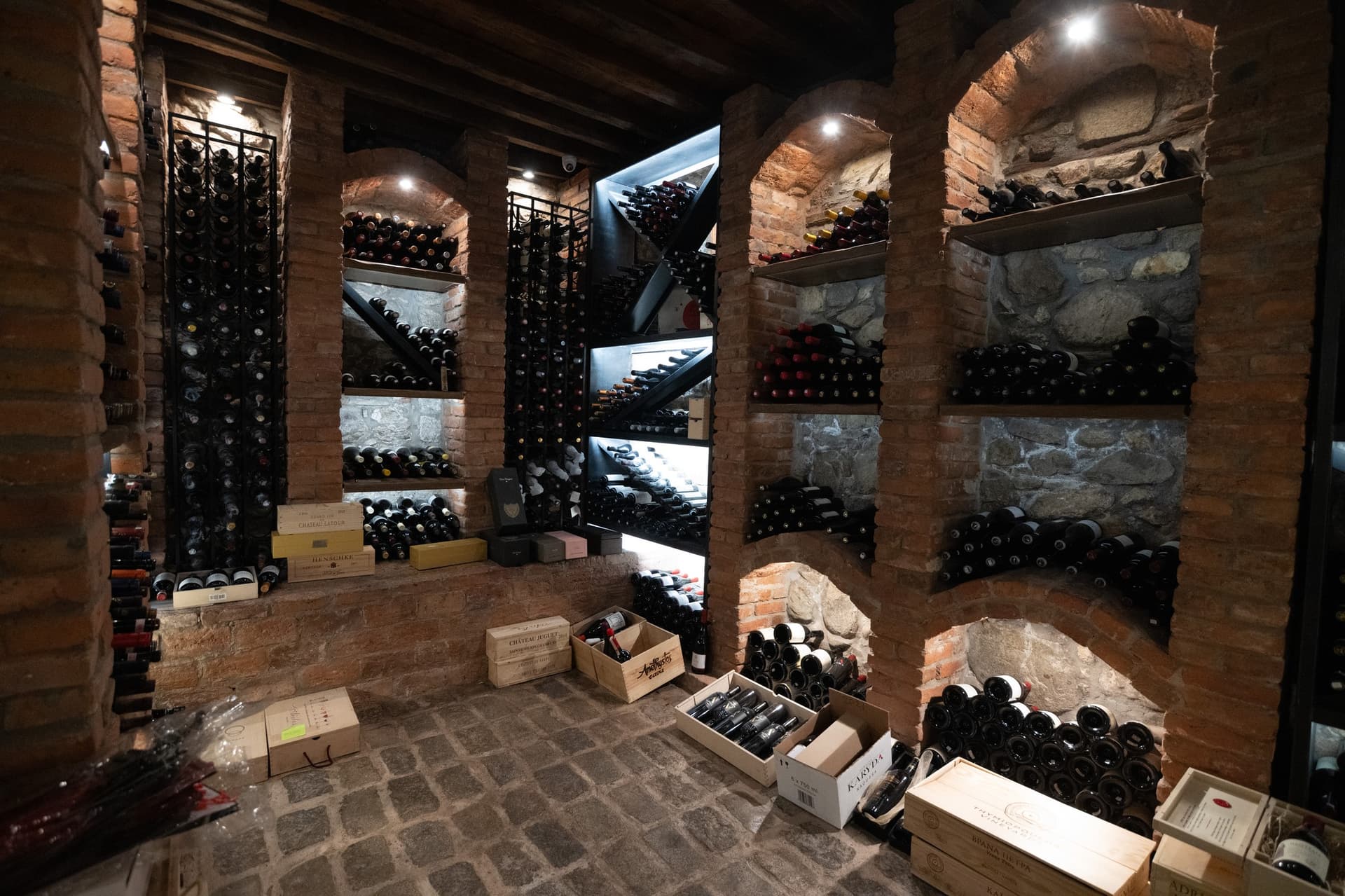 Alt text not provided