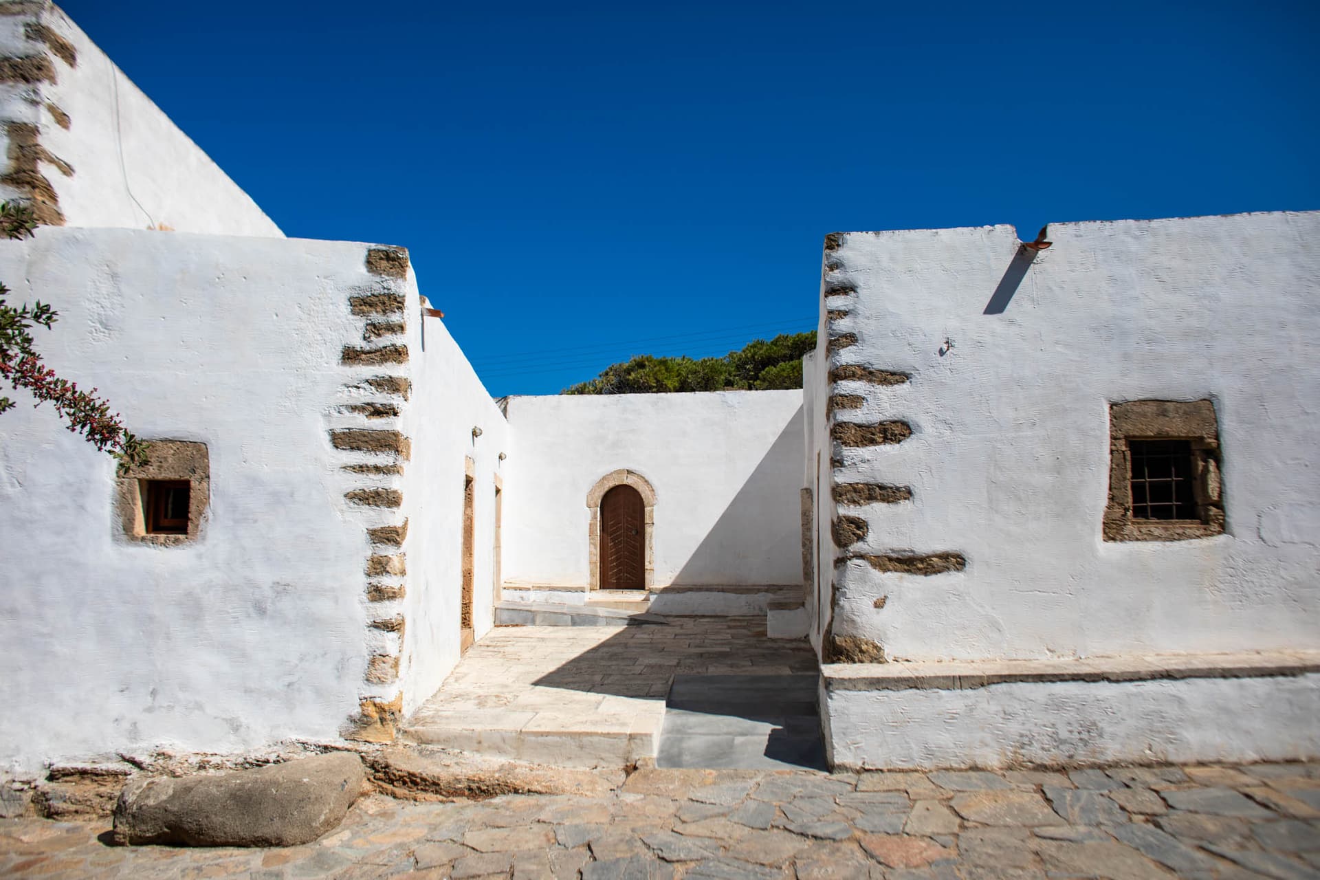 Alt text not provided