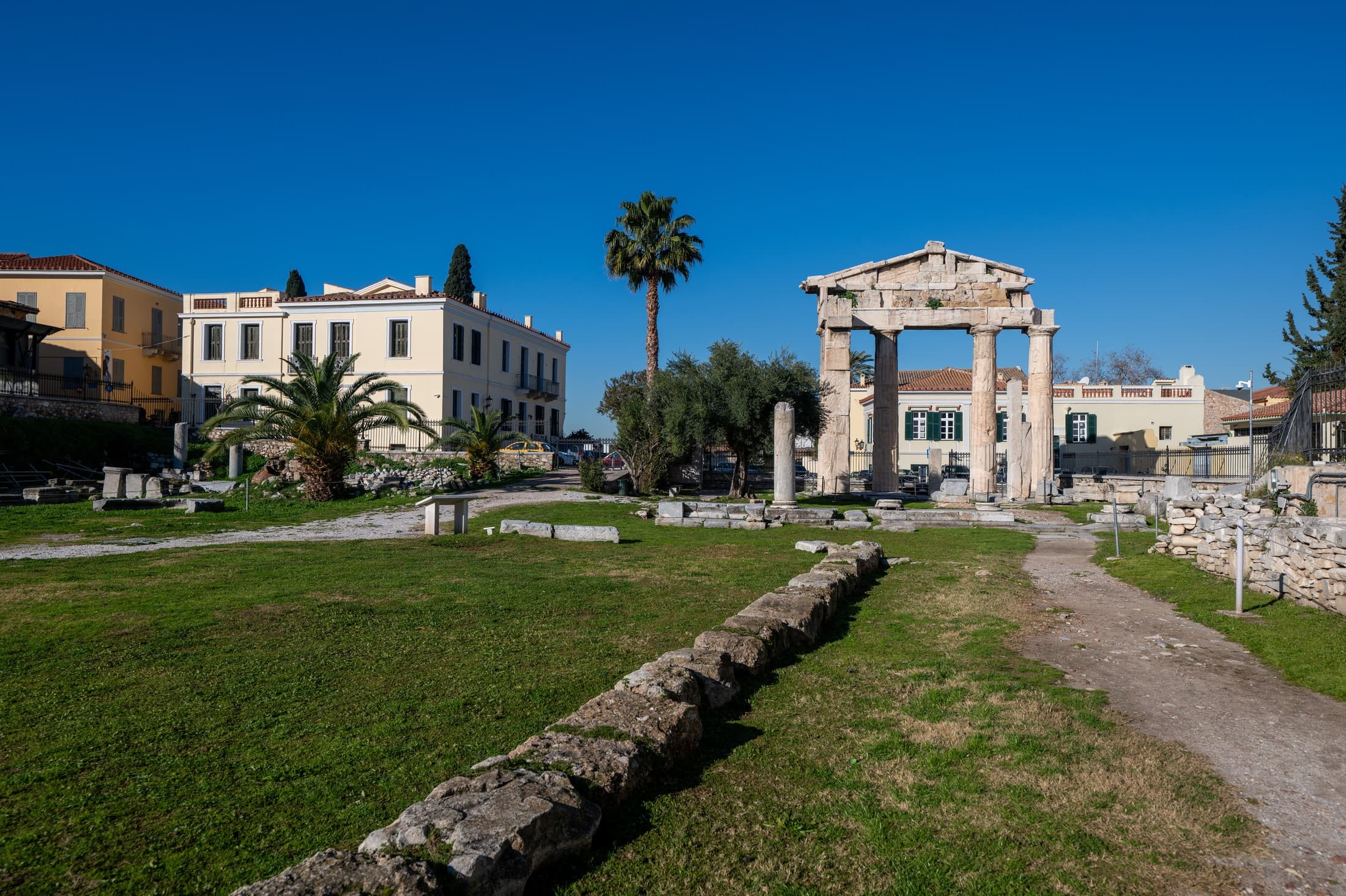 the-roman-agora-and-hadrians-library