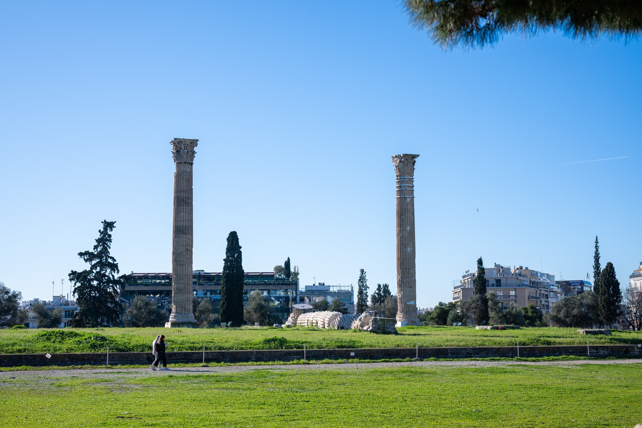 the-olympieion-and-the-arch-of-hadrian