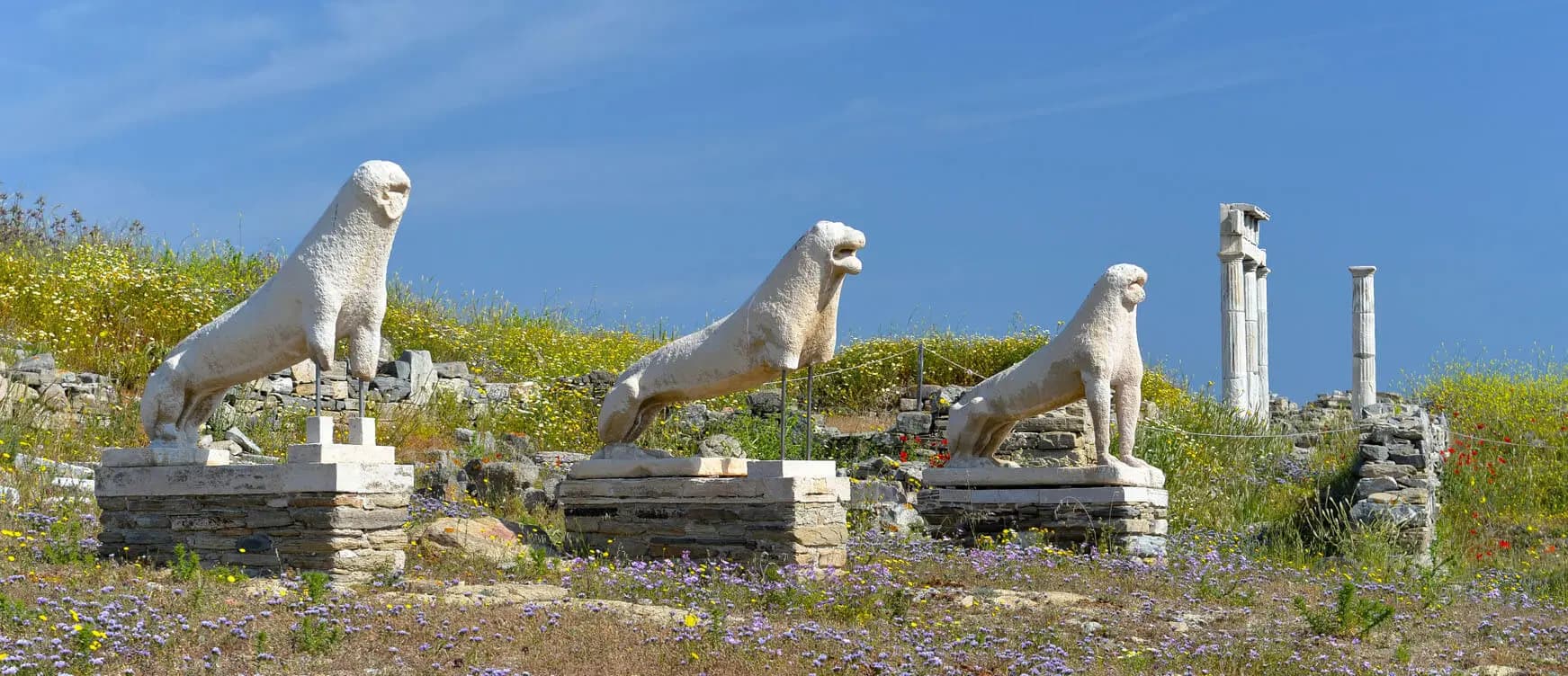 the-monuments-of-delos