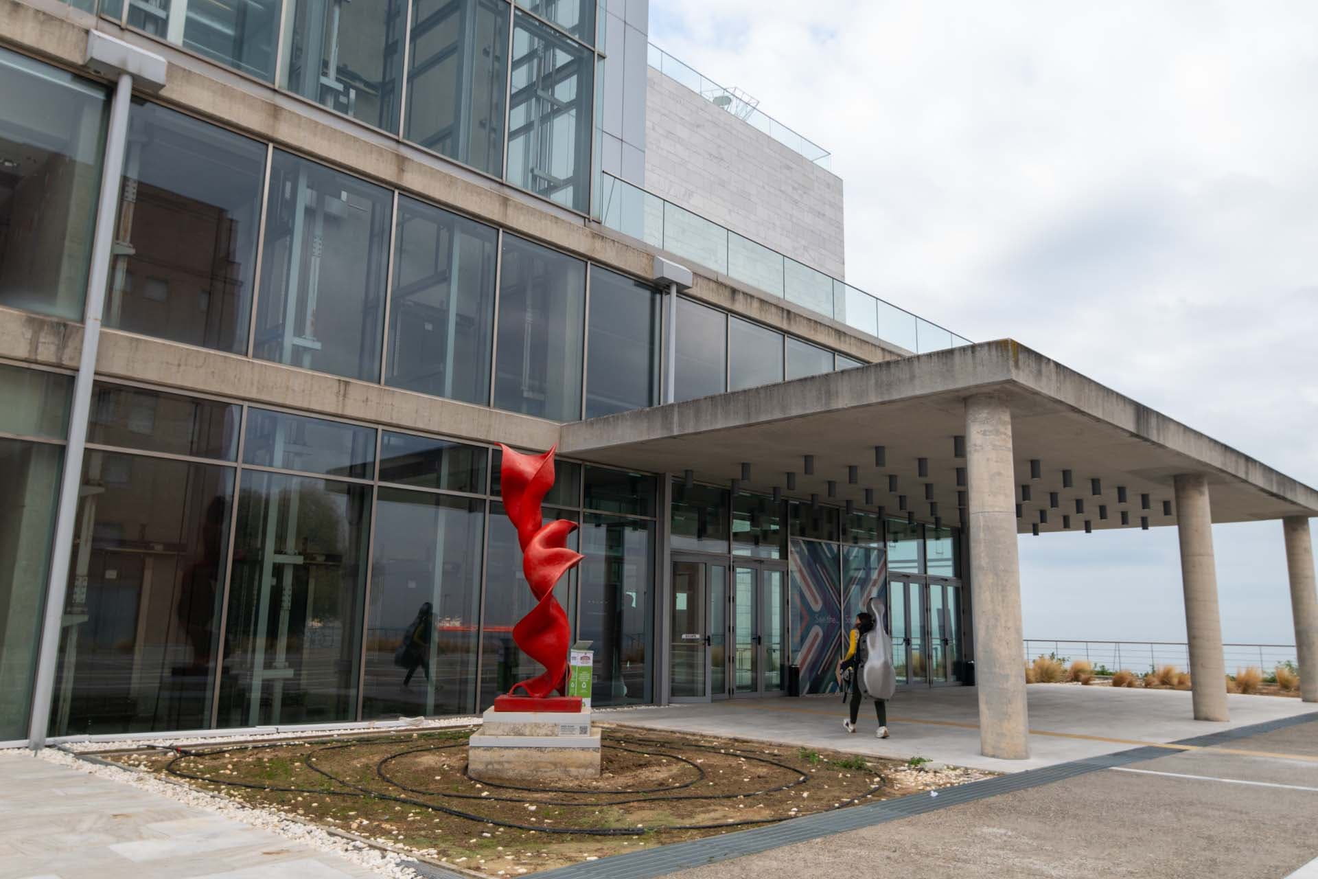 Alt text not provided