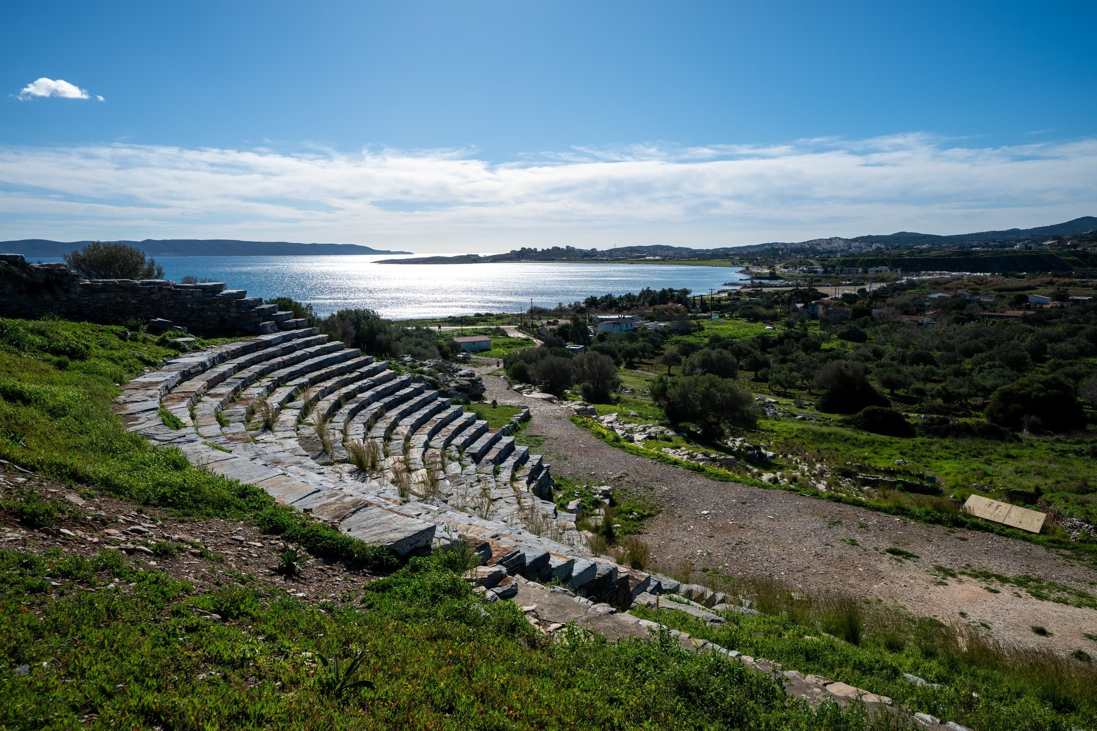 ancient-theatre-of-thorikos