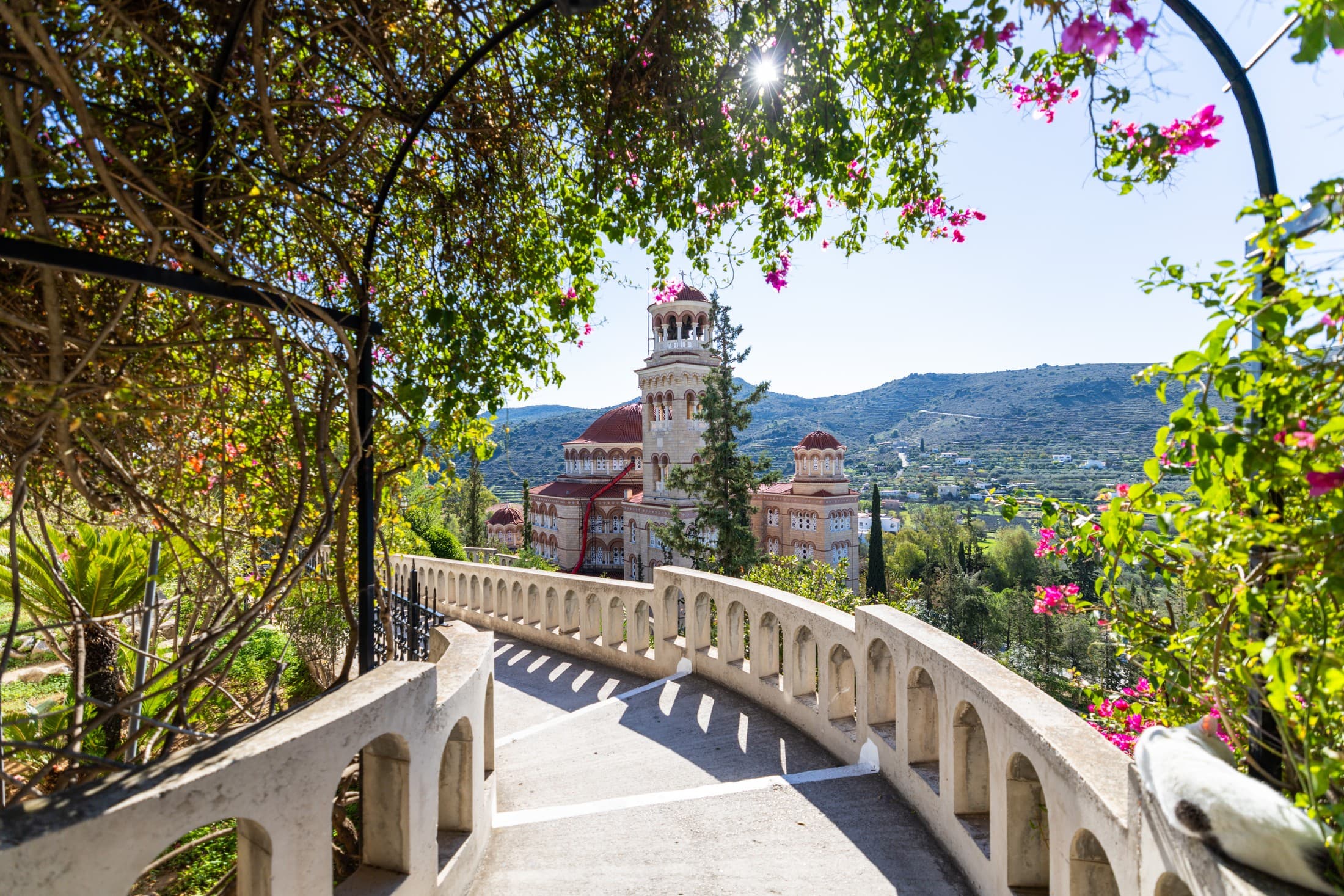 churches-and-monasteries-of-aegina