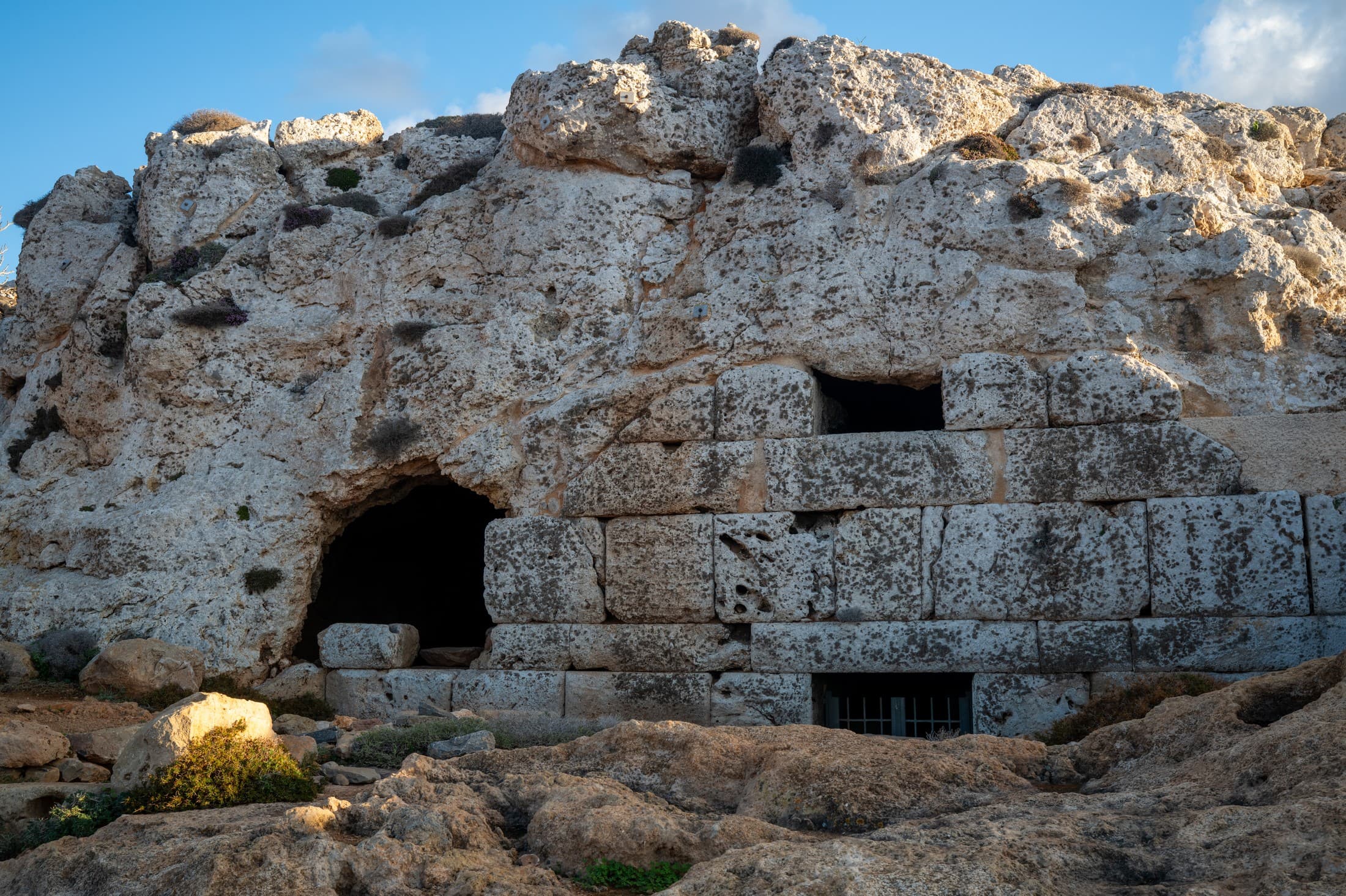 ellinokamara-and-selai-caves