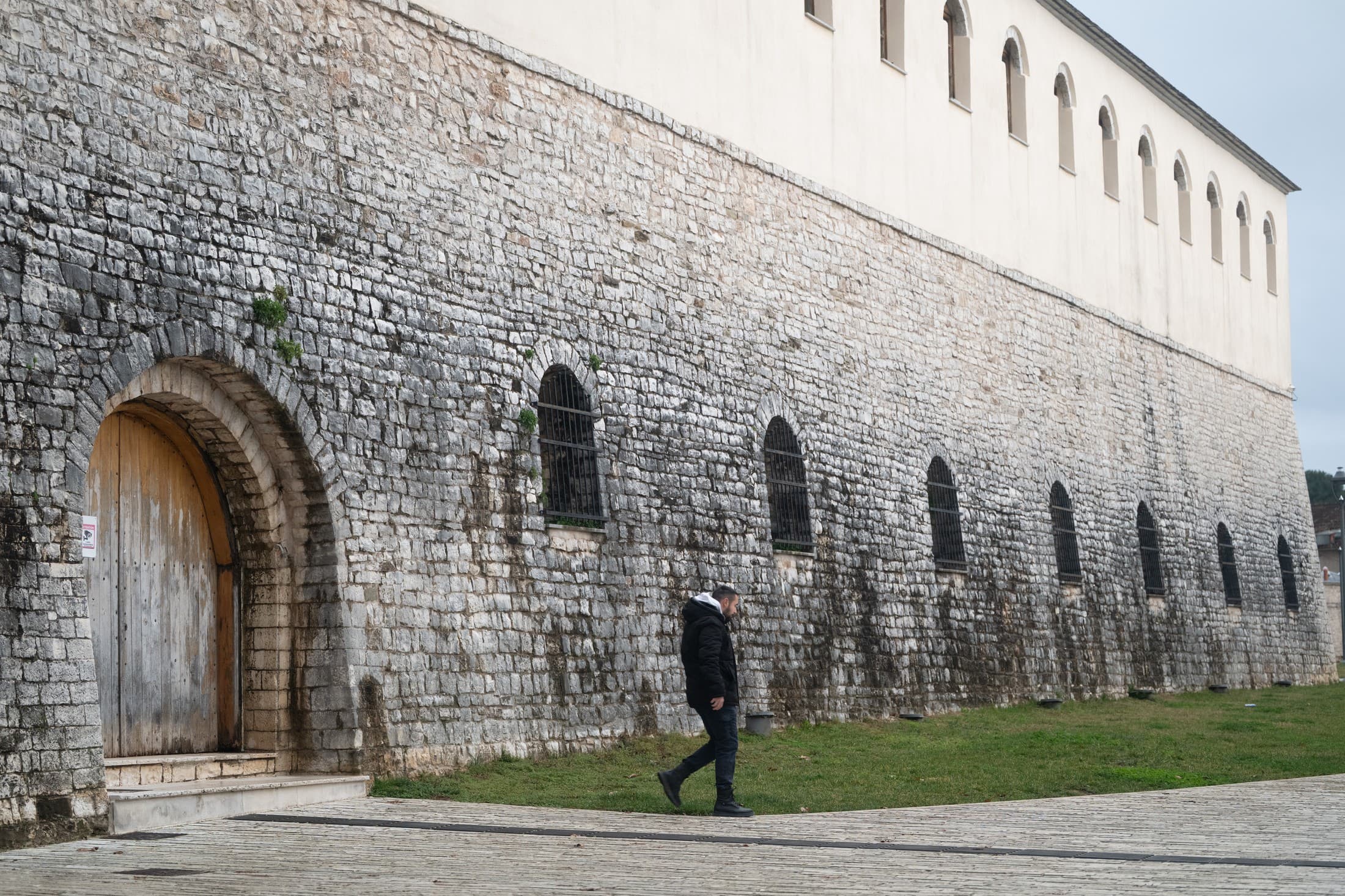 Alt text not provided