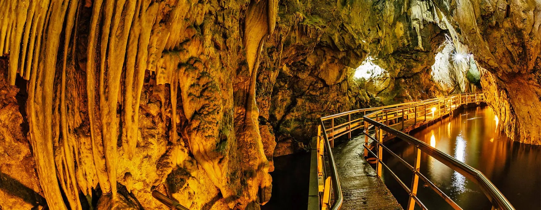 Cave of the Lakes