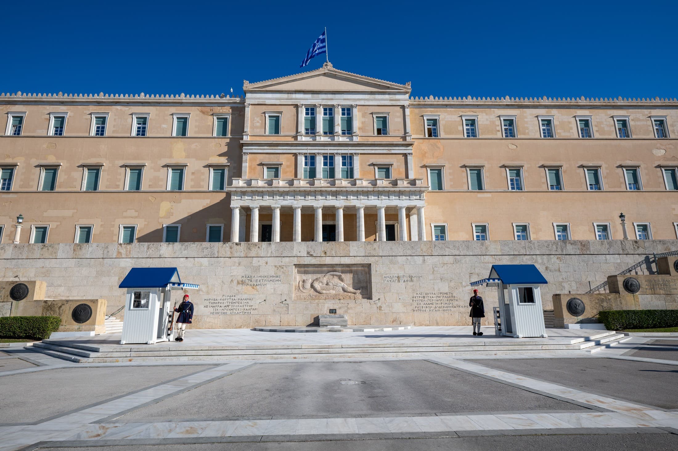 Syntagma Platz und Denkmal des Unbekannten Soldaten