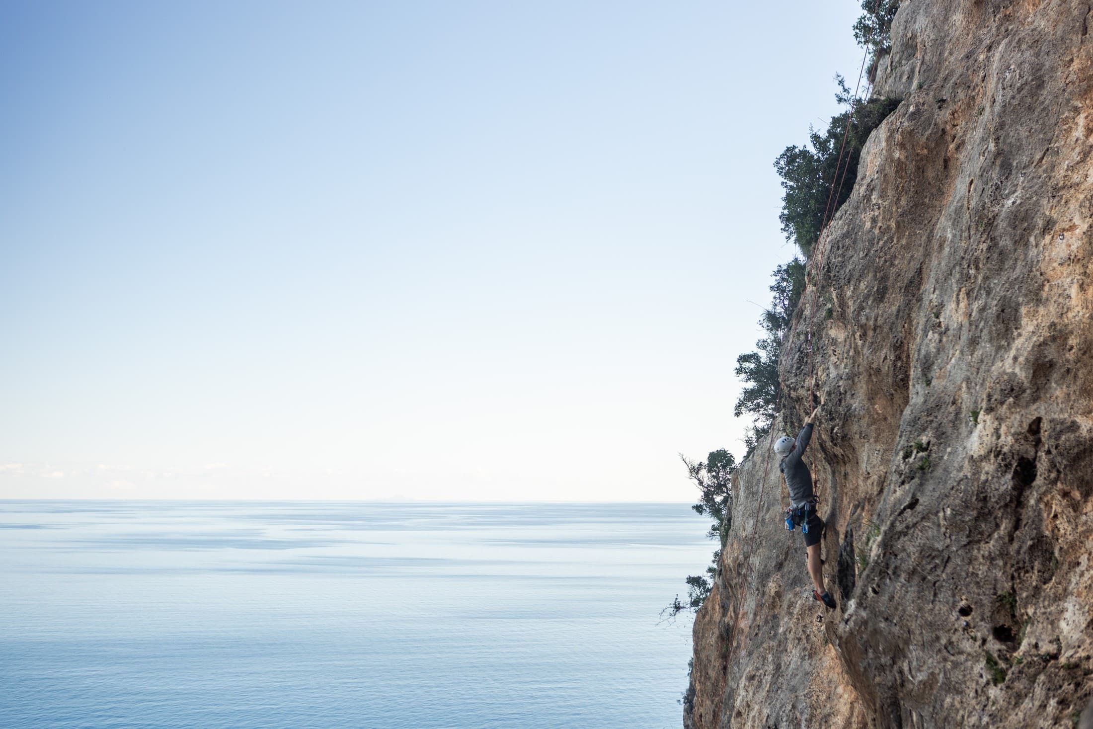 the-cliffs-of-leonidio