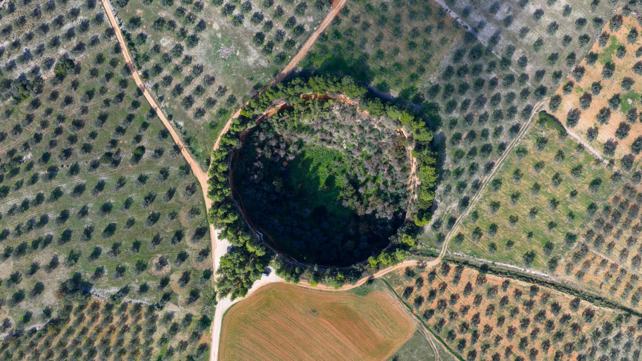 the-didyma-sinkholes