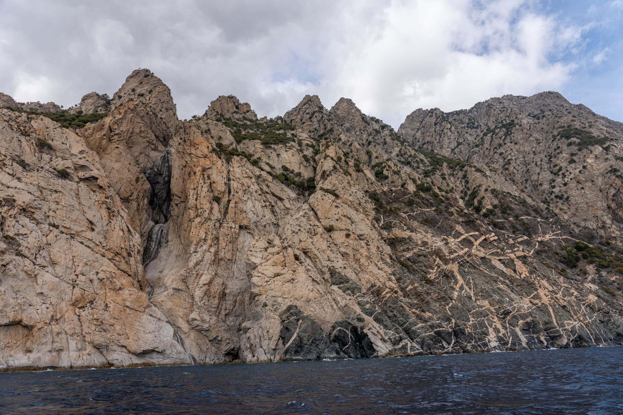 the-wild-beauty-of-samothraki-island