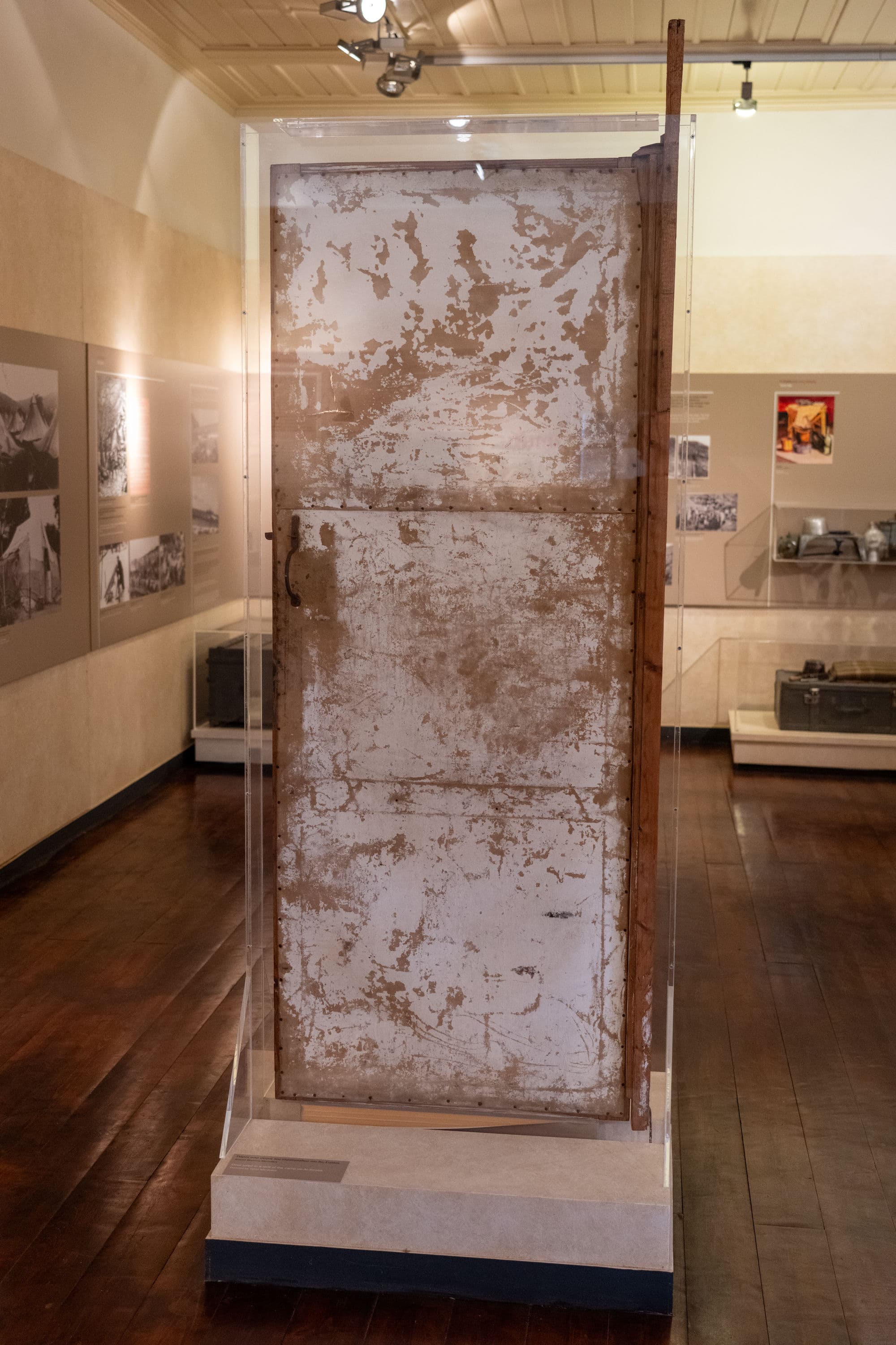 Gallery image